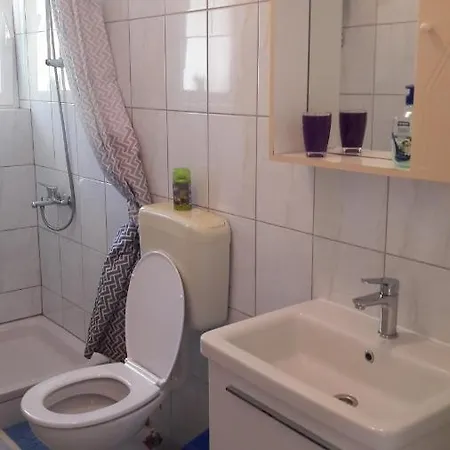 Levanda Apartment *